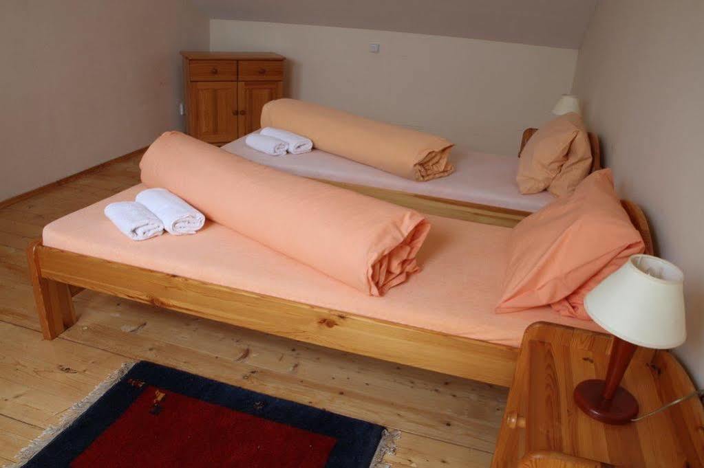Plejsy Hotel Krompachy Buitenkant foto